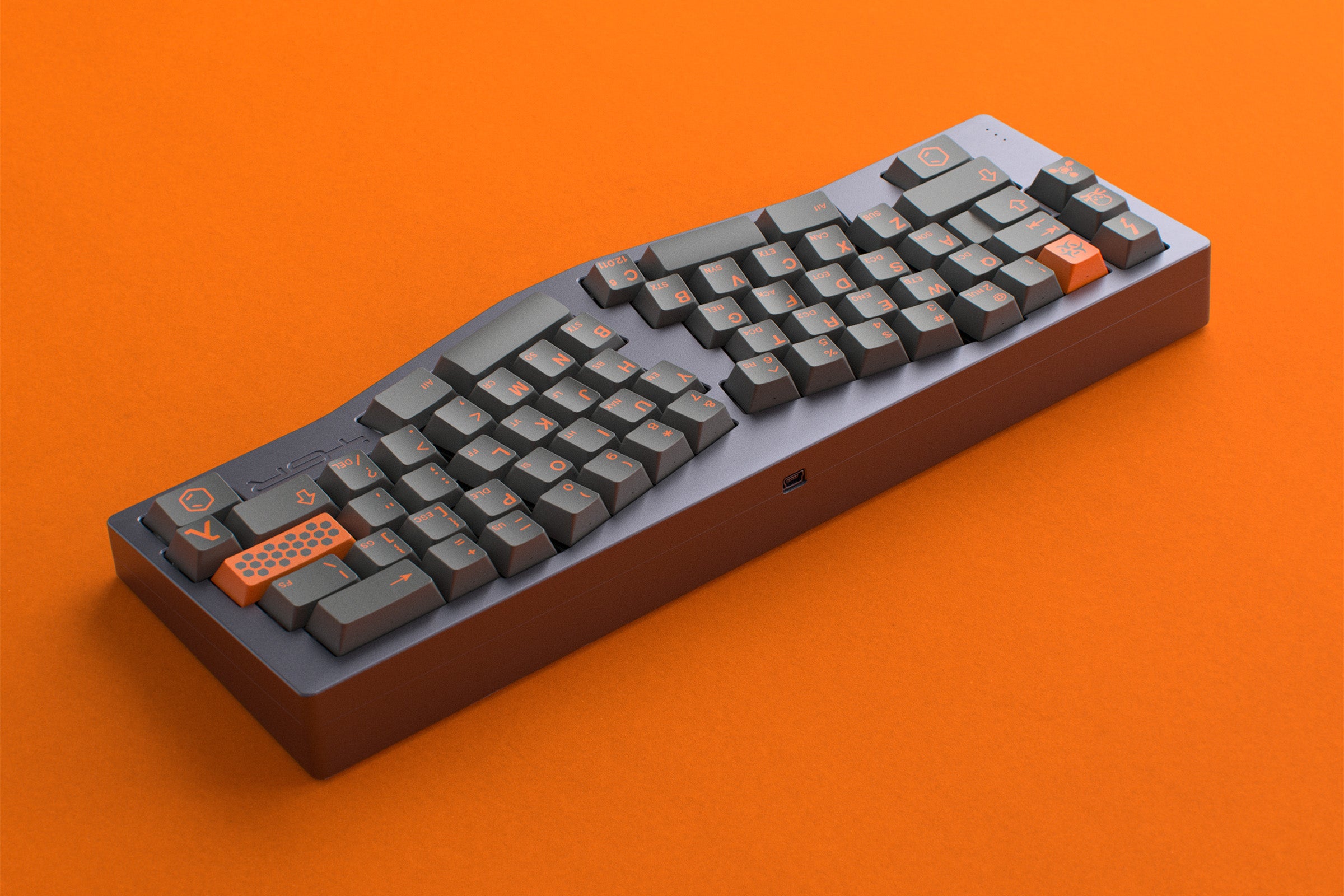 GMK CYL Carbon R3 – Oblotzky Industries