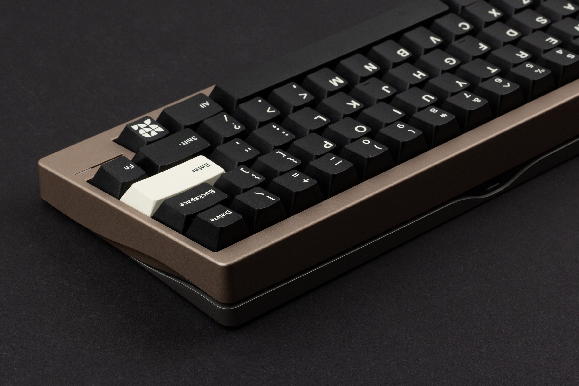 GMK CYL Noire R2 – Oblotzky Industries