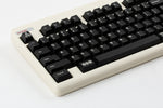 GMK CYL Noire R2